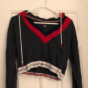 Tommy Hilfiger cropped hoodie size M
